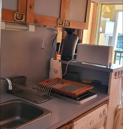 Bel Avec Jolie Vue Sur L'eau Appartement