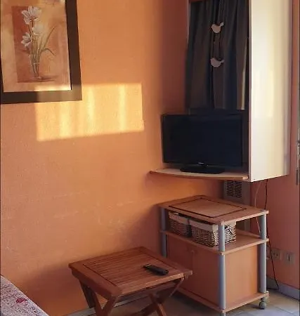 Bel Avec Jolie Vue Sur L'eau Appartement *