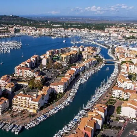 Apartment Bel Avec Jolie Vue Sur L'eau Agde